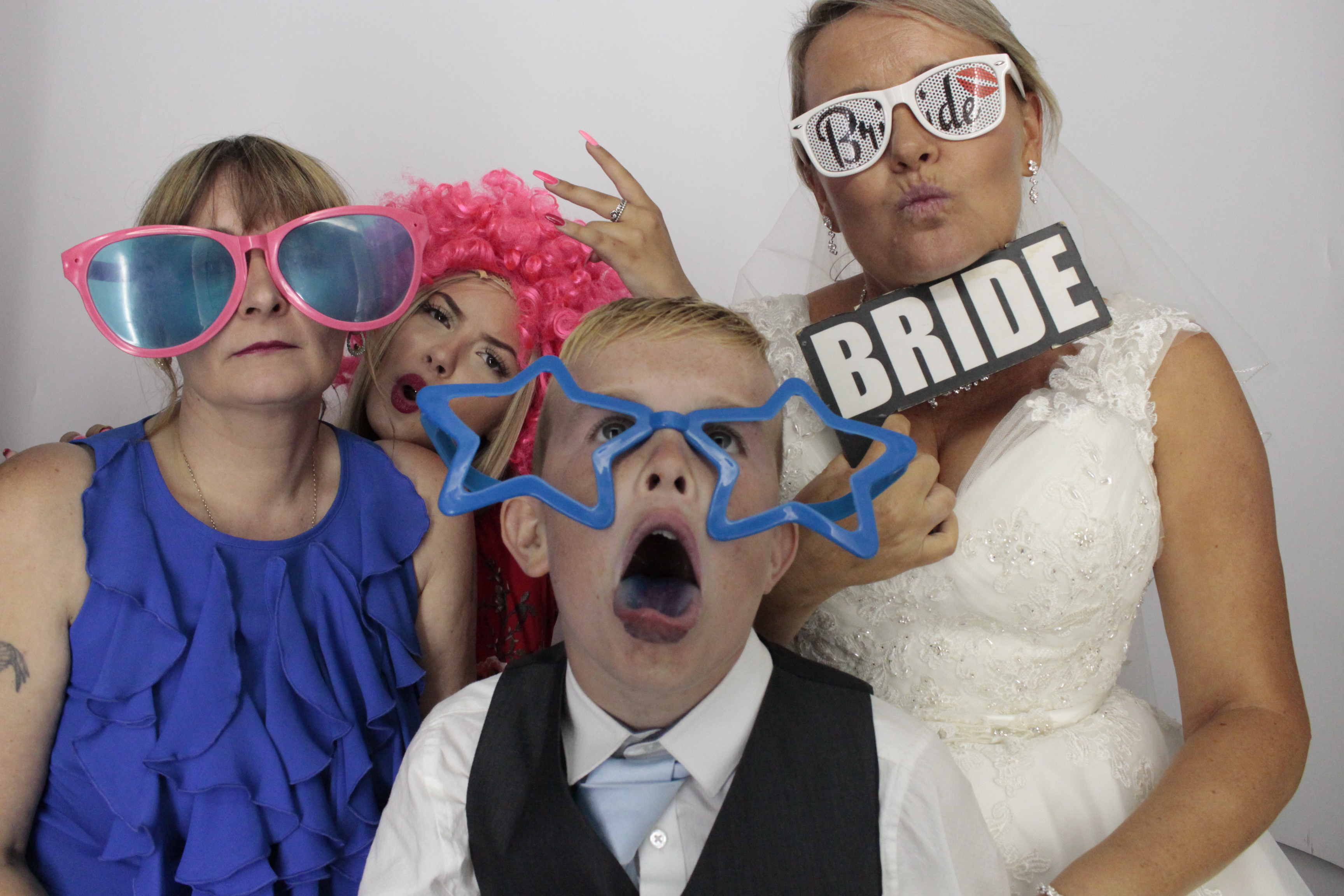 Richard & Karen's Wedding Reception | View more photos from the event at gallery.myphotoboothexperience.co.uk/u/MyPhotoBoothExperienceLtd/Richard-Karens-Wedding-Reception